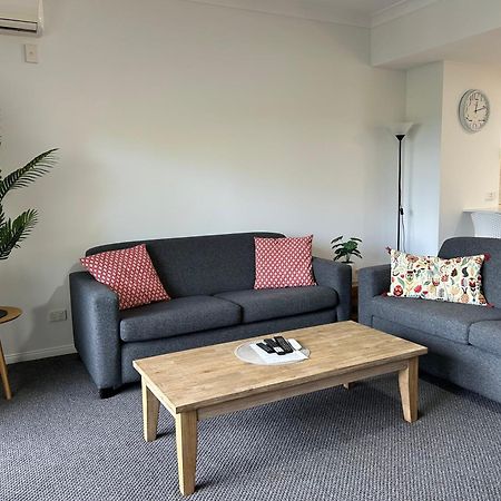 Bella Mare Coolangatta Beachside Apartments 골드코스트 외부 사진