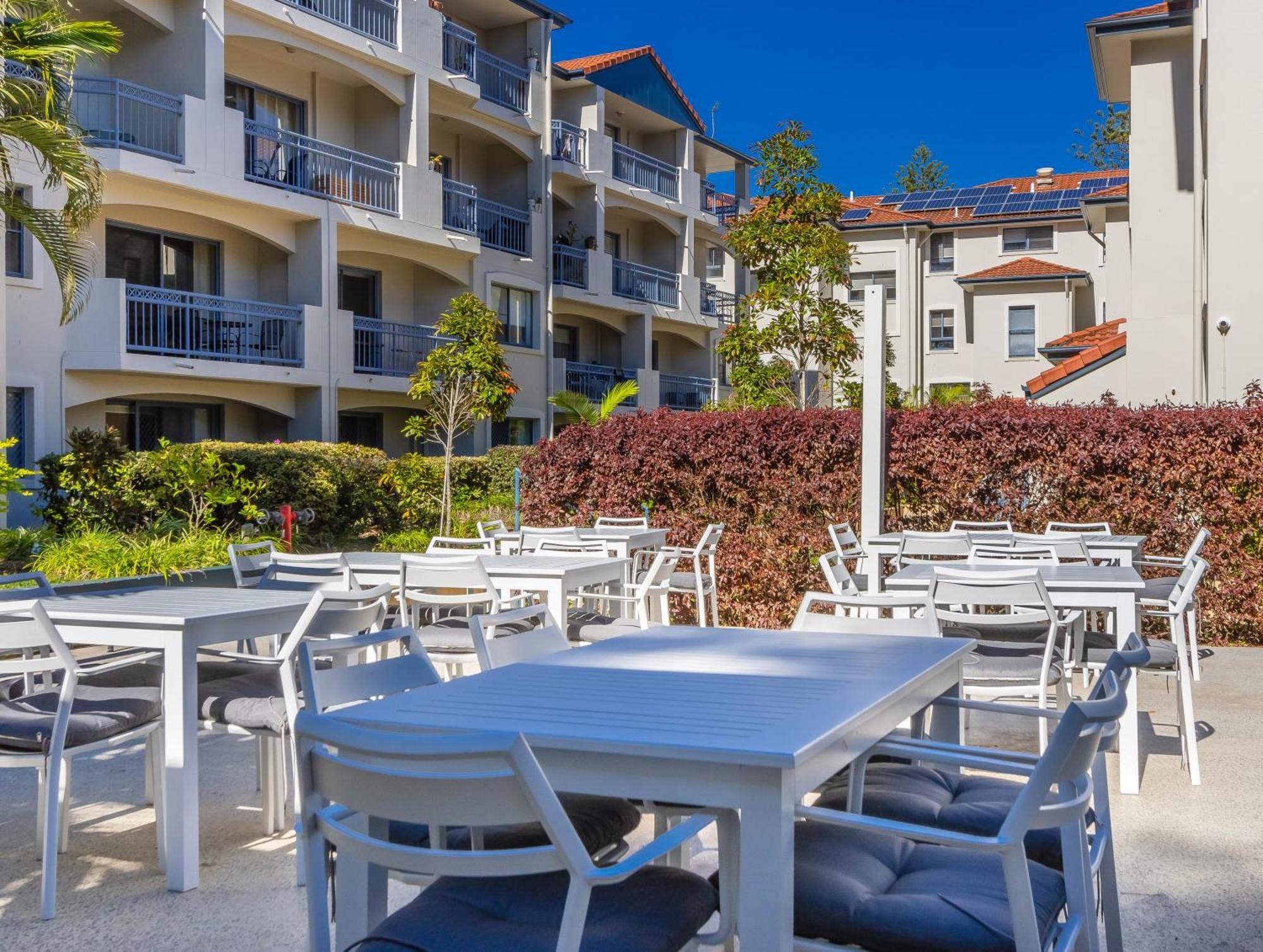 Bella Mare Coolangatta Beachside Apartments 골드코스트 외부 사진
