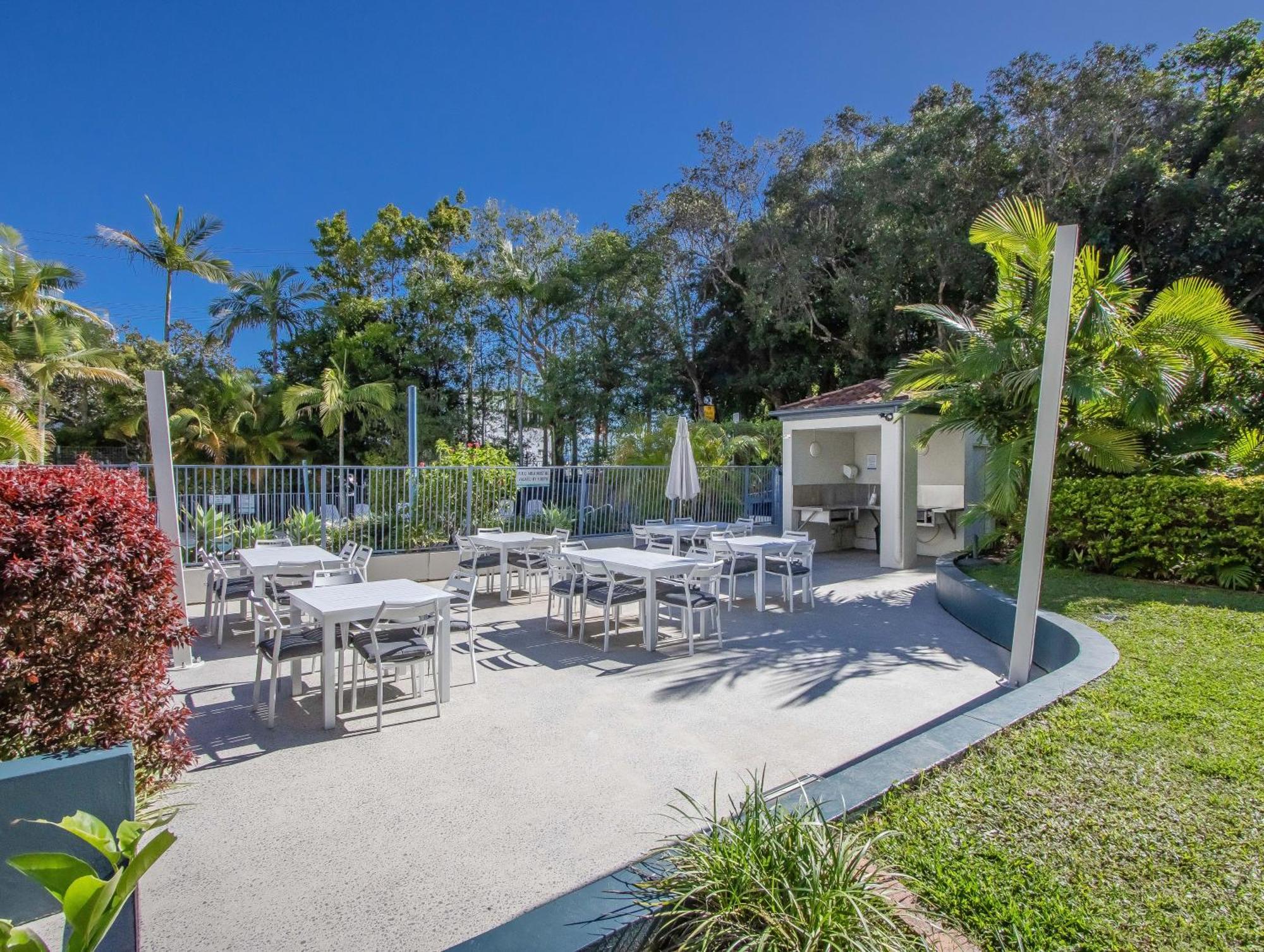 Bella Mare Coolangatta Beachside Apartments 골드코스트 외부 사진