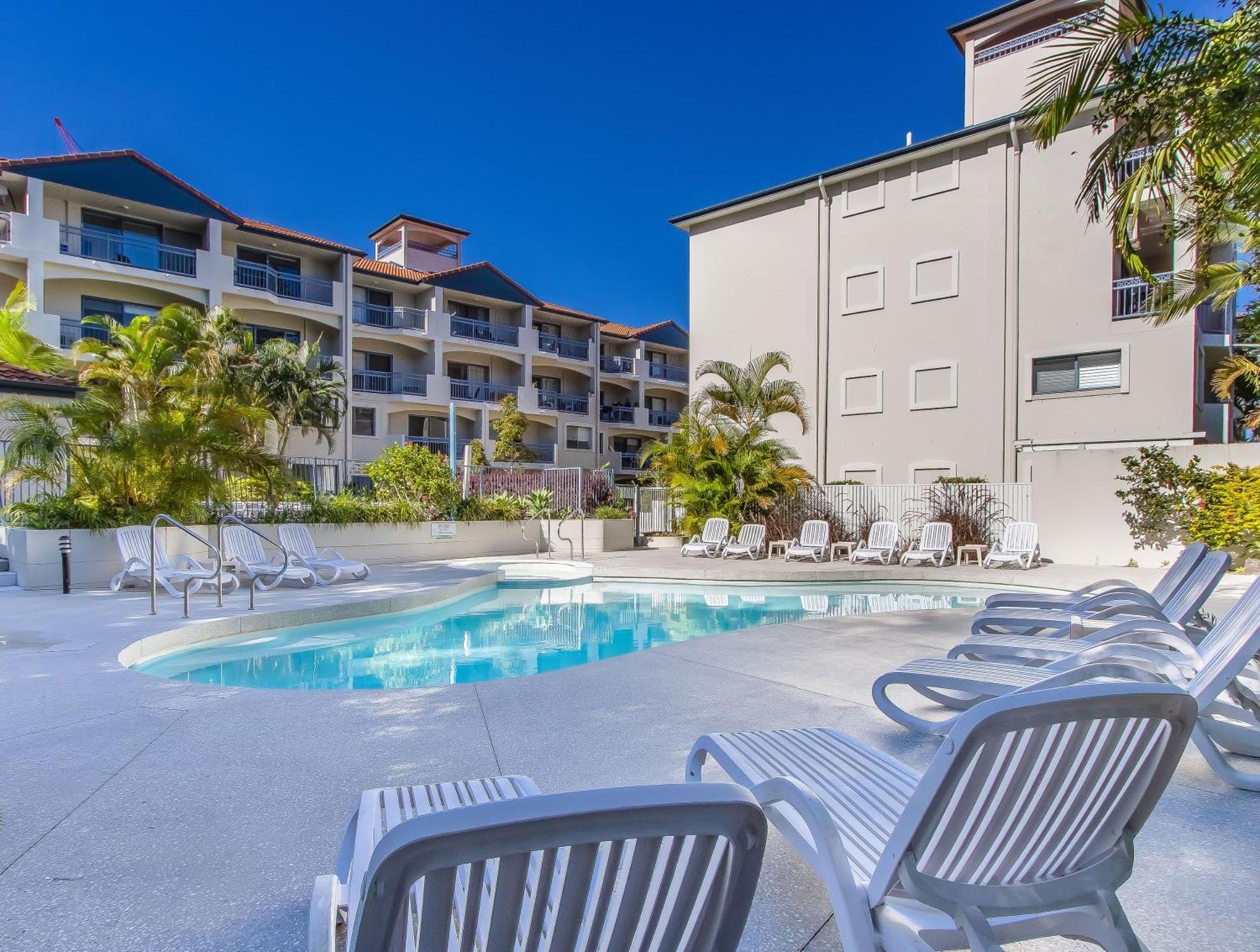 Bella Mare Coolangatta Beachside Apartments 골드코스트 외부 사진