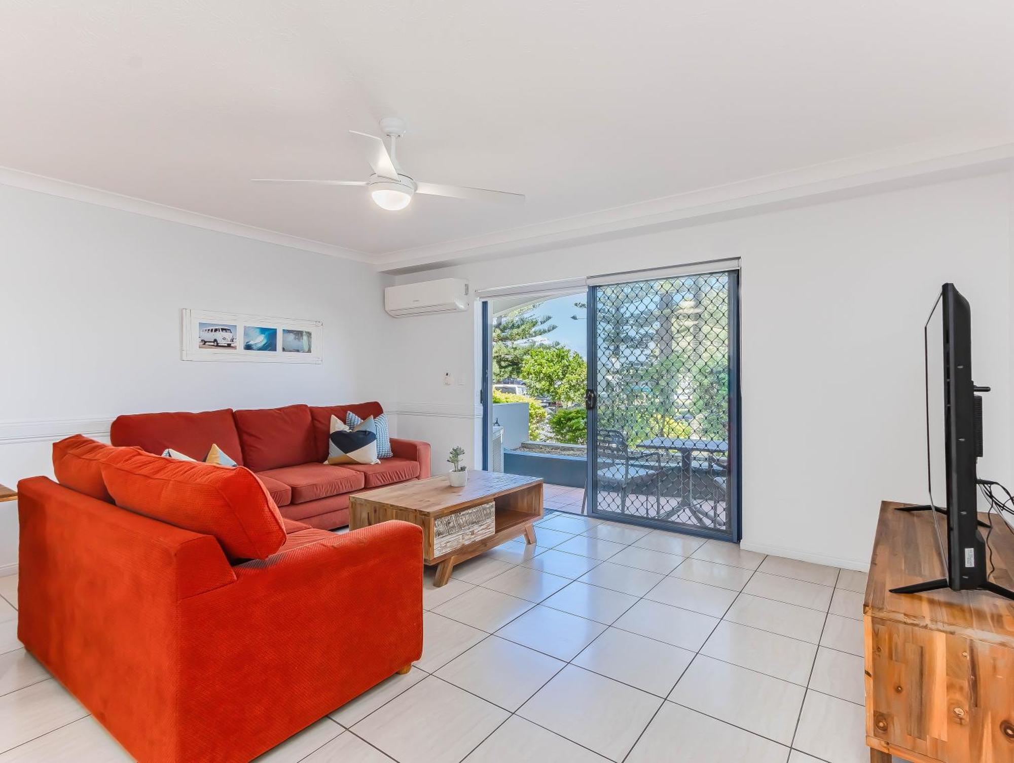 Bella Mare Coolangatta Beachside Apartments 골드코스트 객실 사진