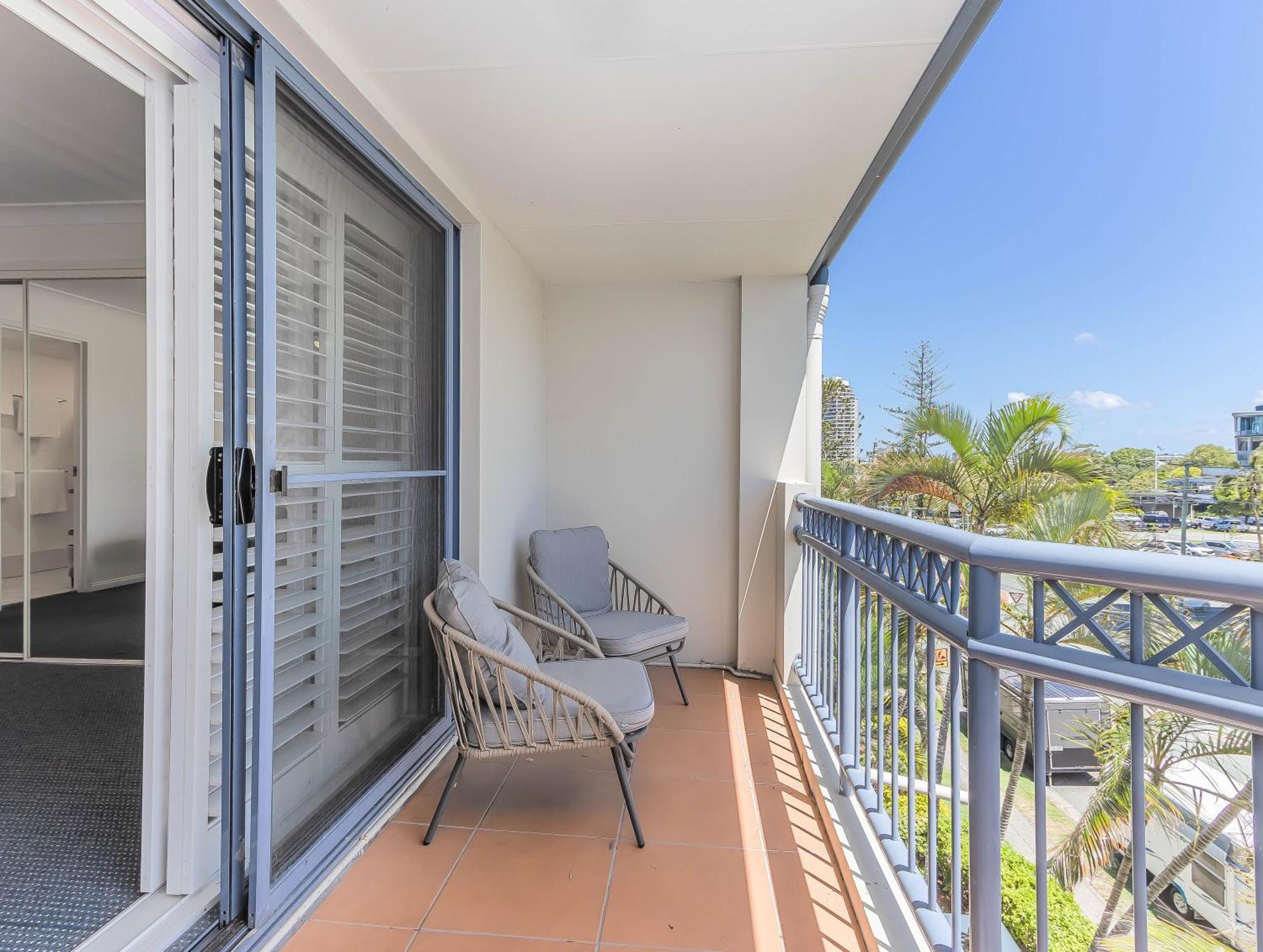 Bella Mare Coolangatta Beachside Apartments 골드코스트 외부 사진