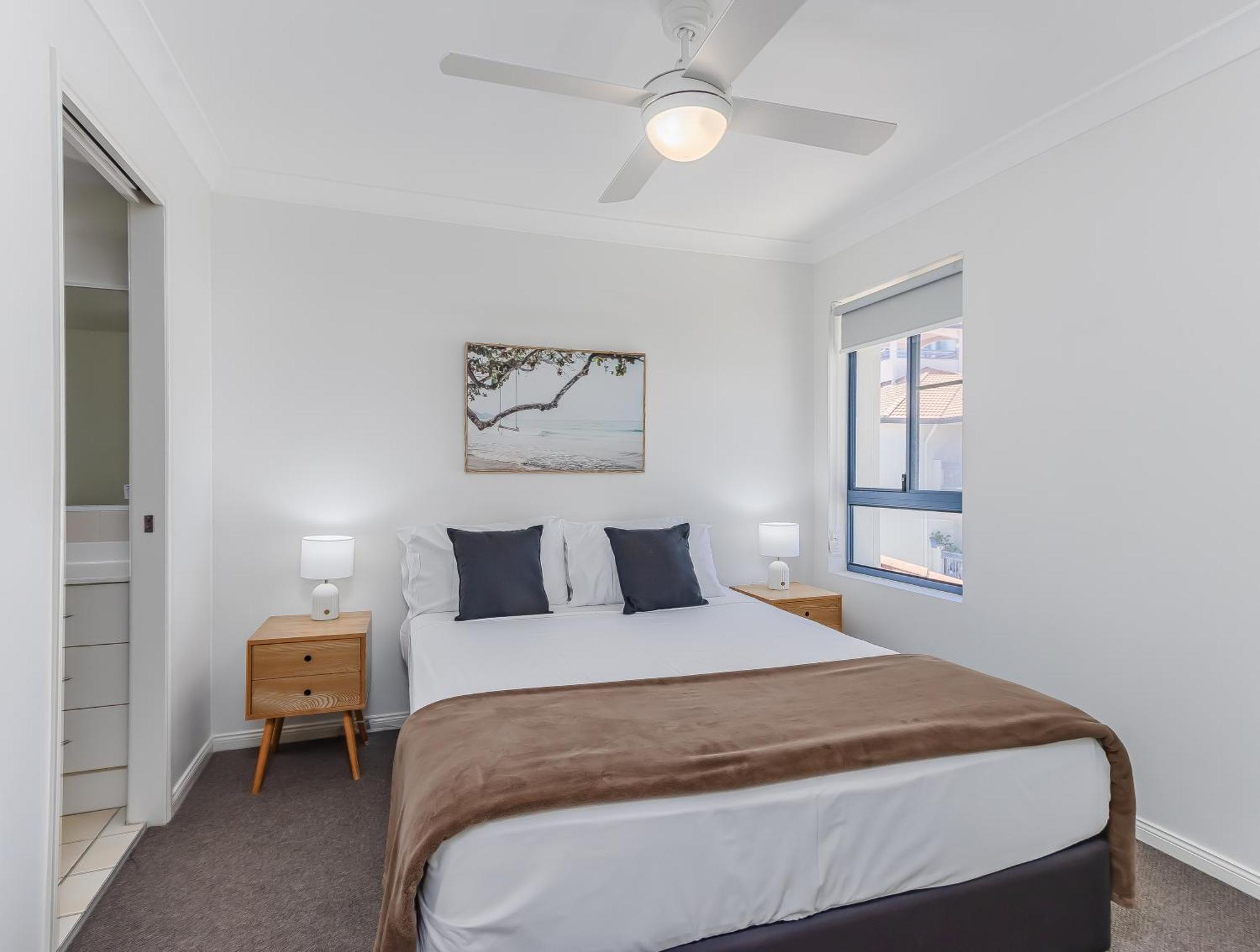 Bella Mare Coolangatta Beachside Apartments 골드코스트 외부 사진