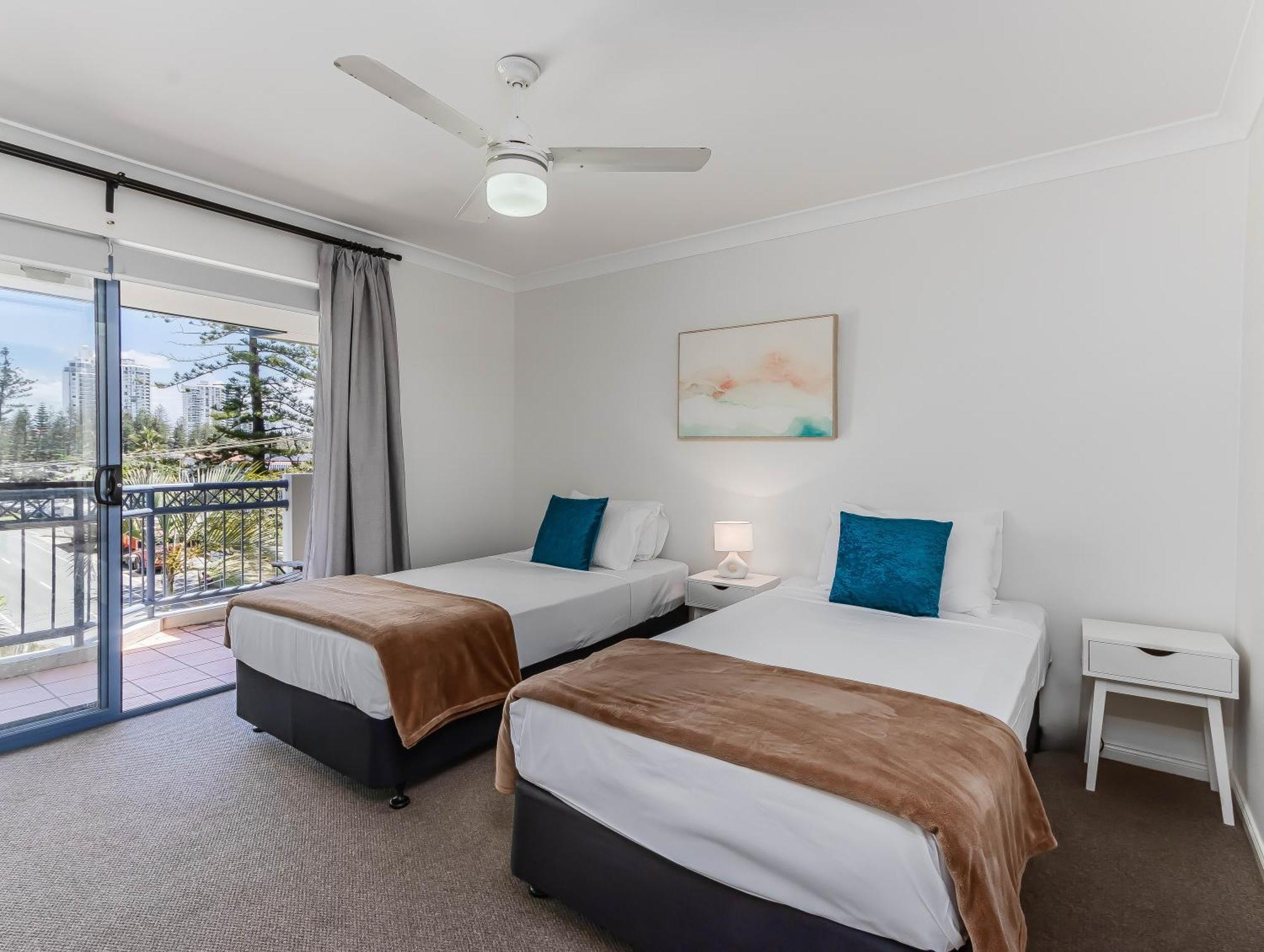 Bella Mare Coolangatta Beachside Apartments 골드코스트 외부 사진