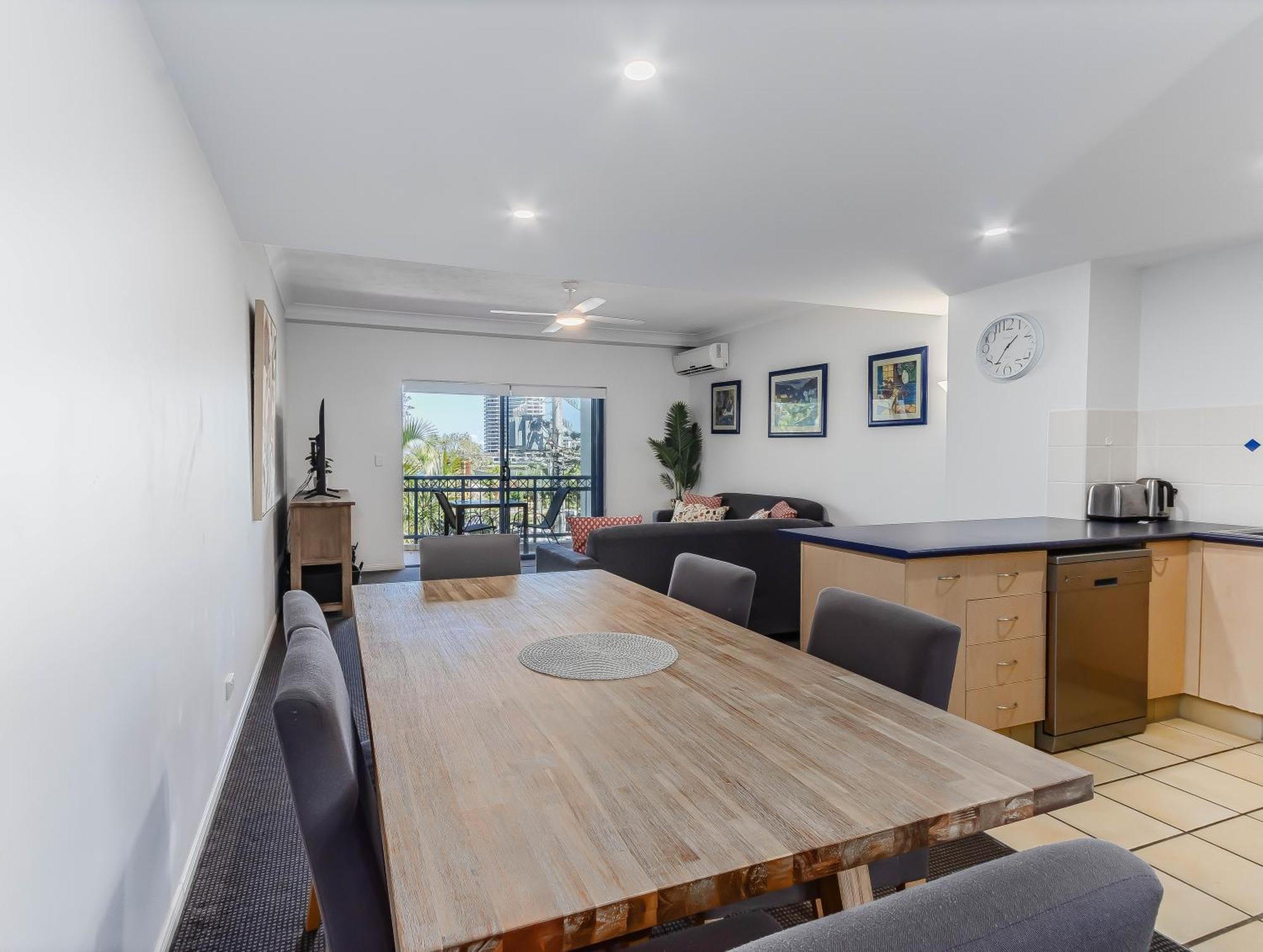 Bella Mare Coolangatta Beachside Apartments 골드코스트 외부 사진