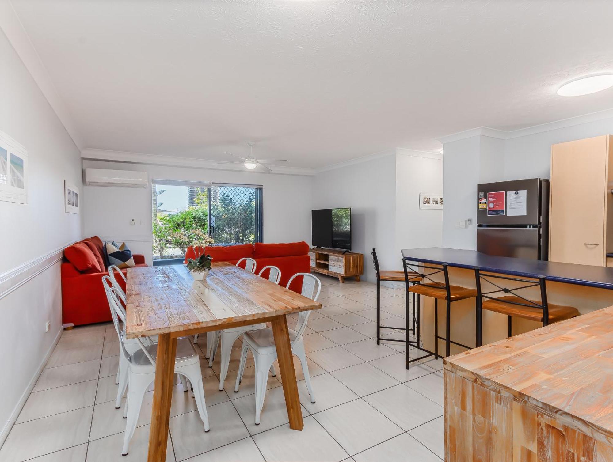 Bella Mare Coolangatta Beachside Apartments 골드코스트 외부 사진