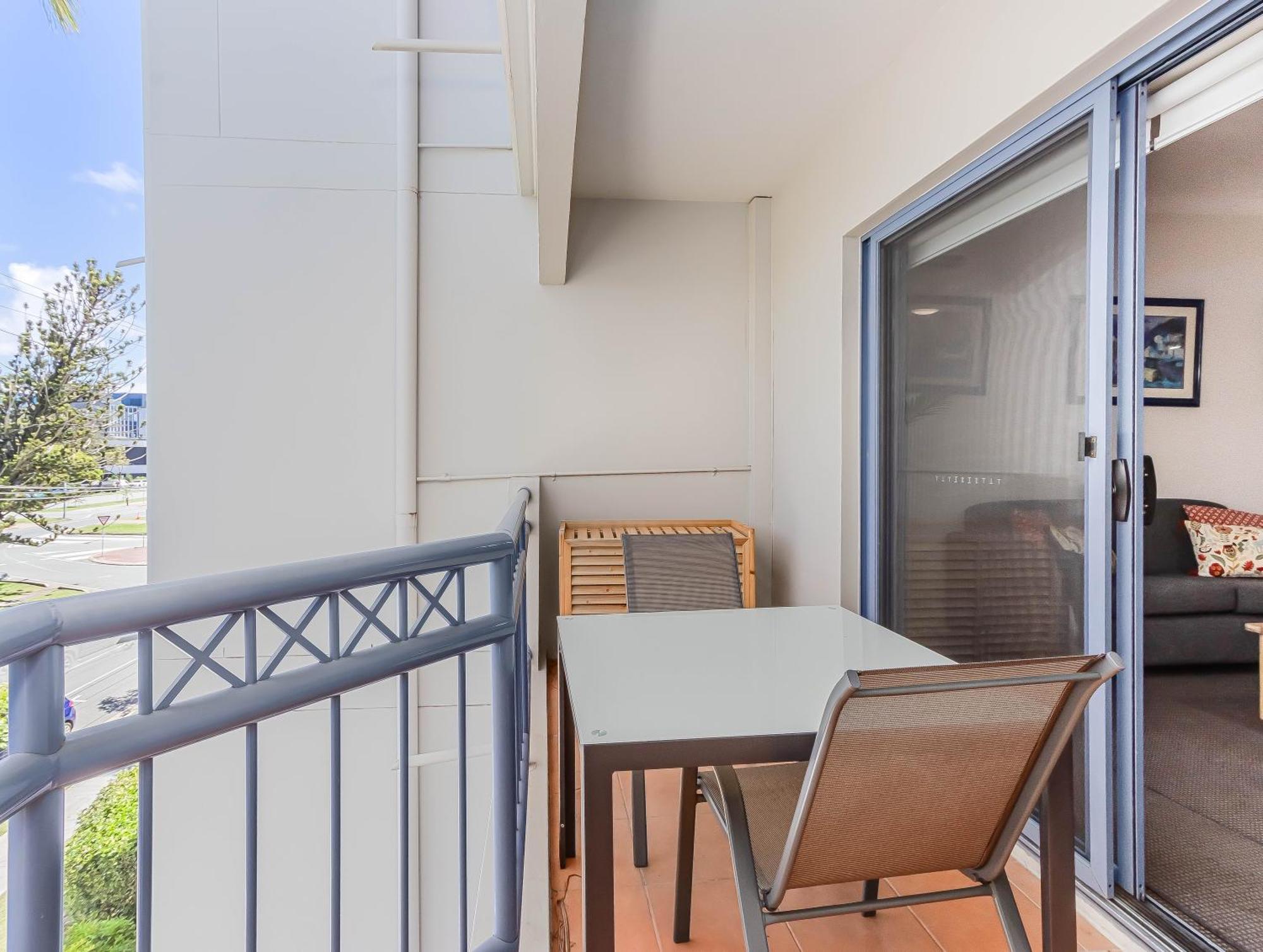 Bella Mare Coolangatta Beachside Apartments 골드코스트 객실 사진