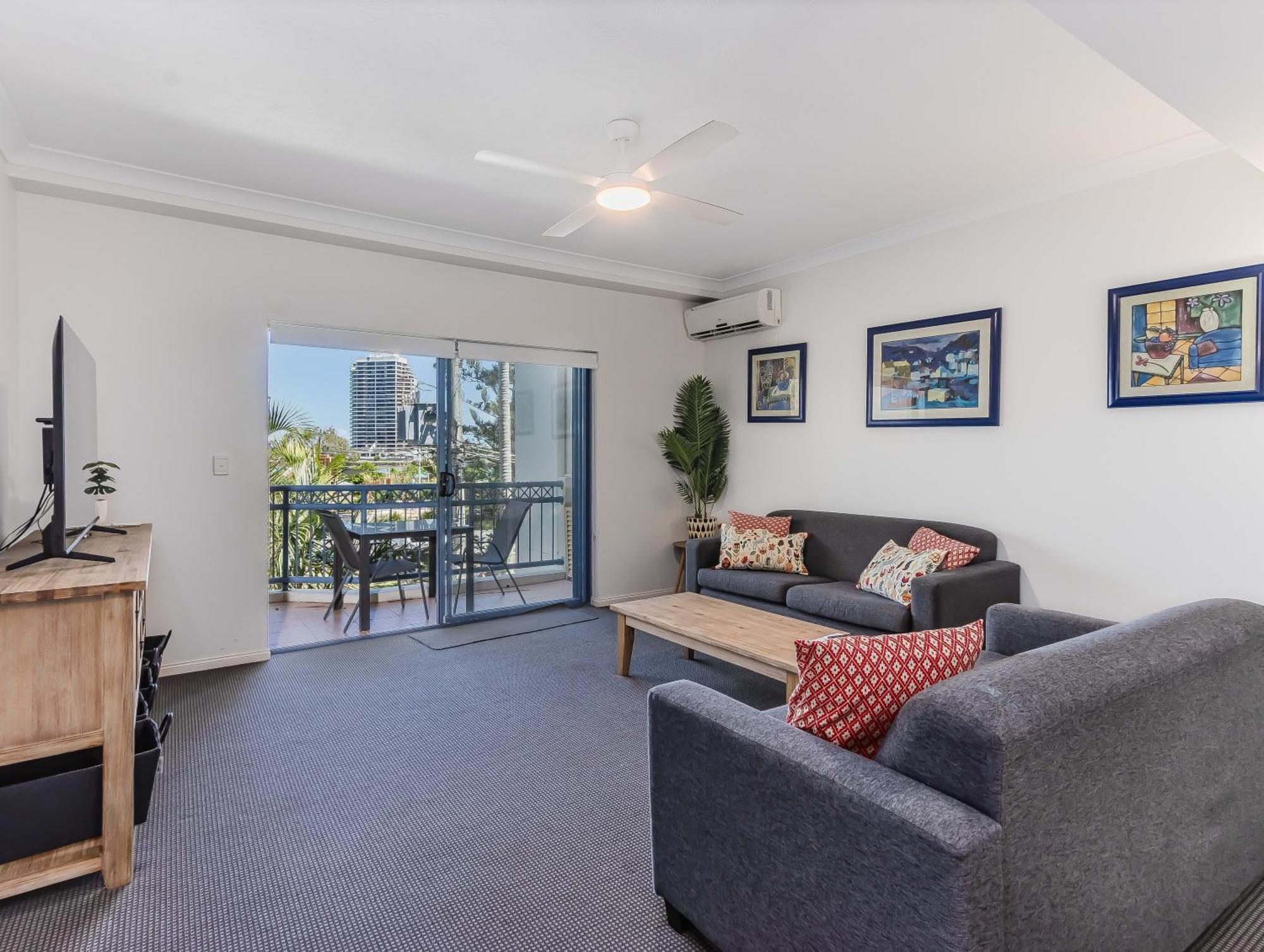 Bella Mare Coolangatta Beachside Apartments 골드코스트 외부 사진