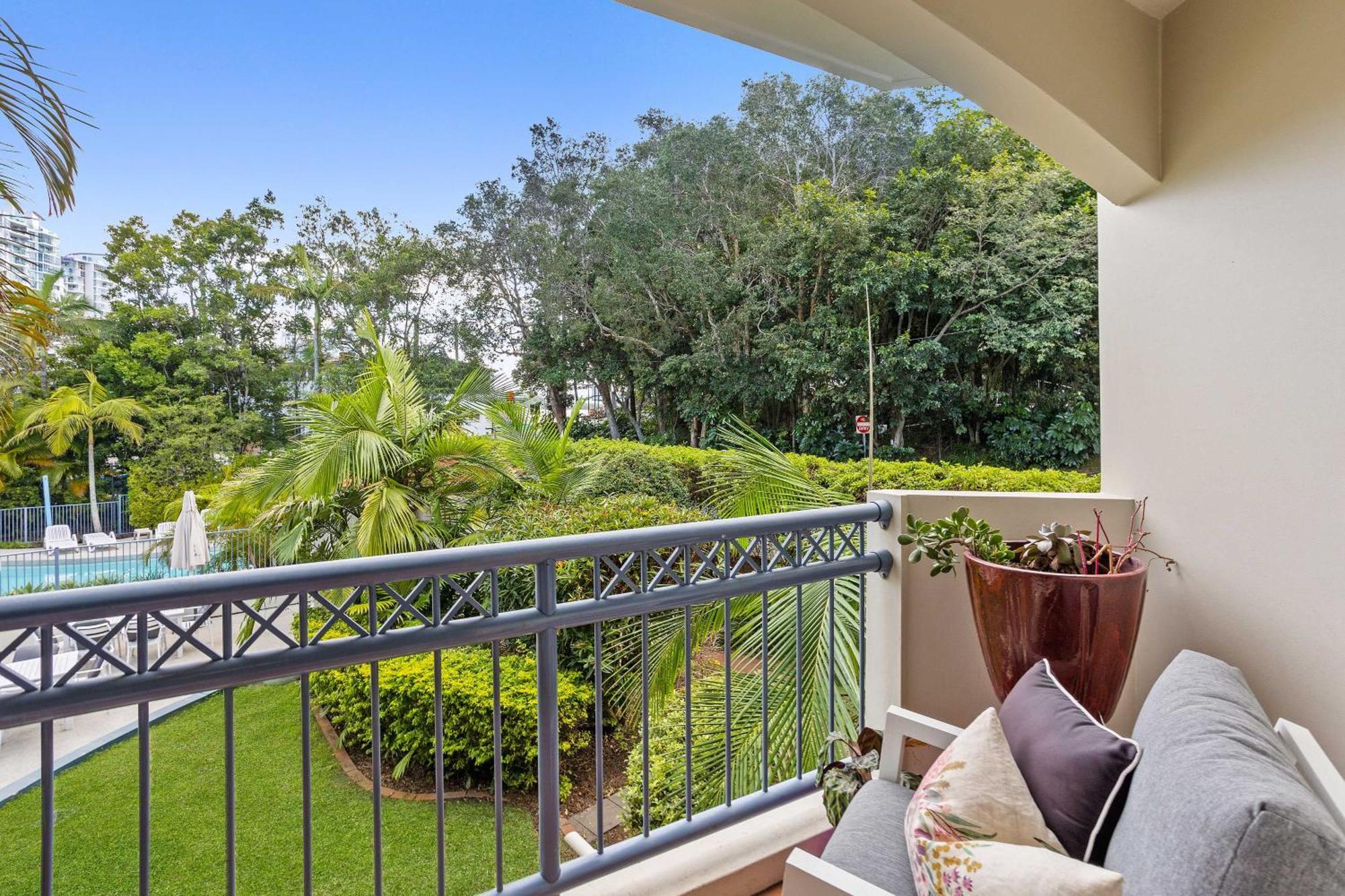 Bella Mare Coolangatta Beachside Apartments 골드코스트 외부 사진