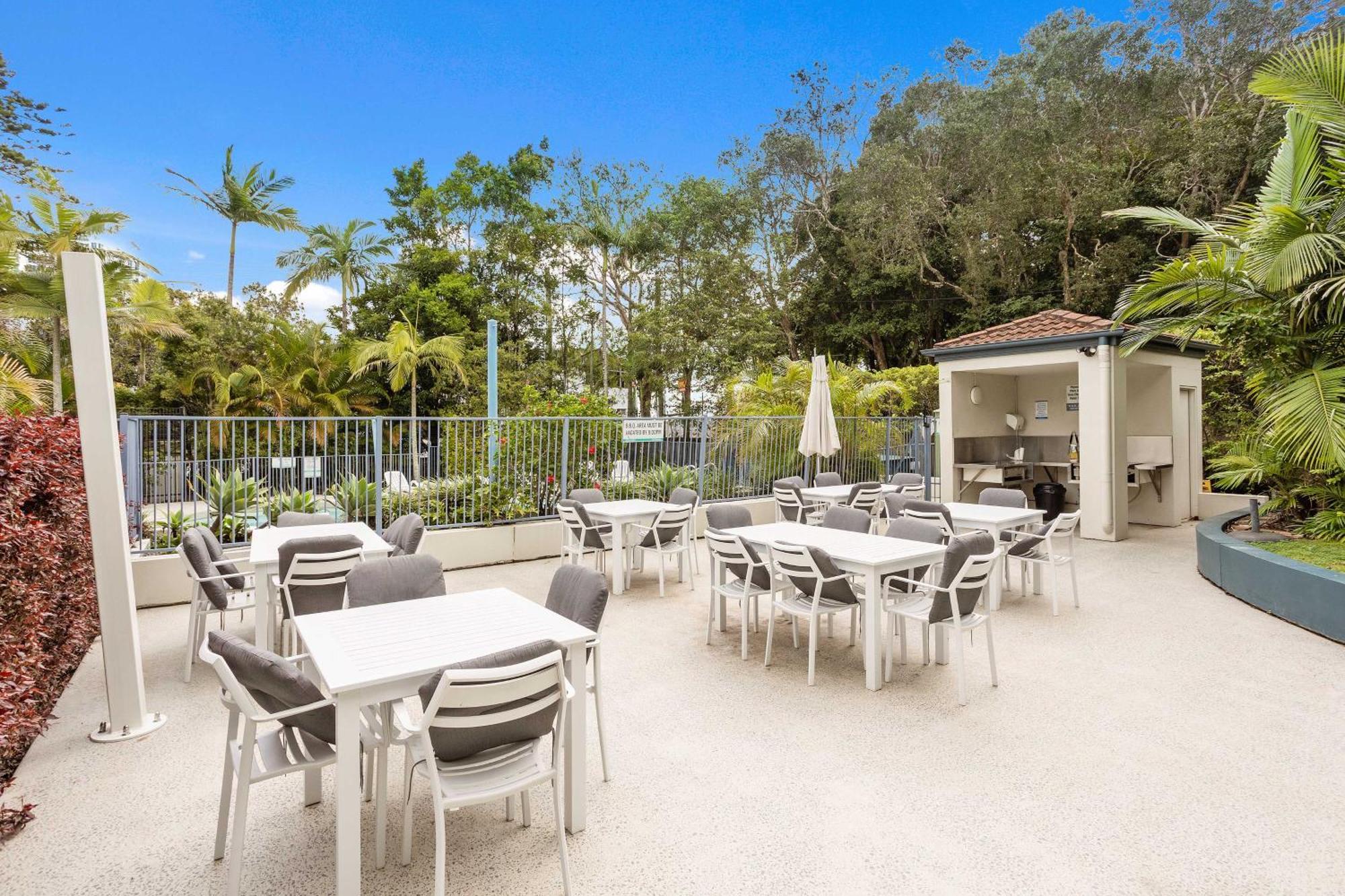 Bella Mare Coolangatta Beachside Apartments 골드코스트 외부 사진